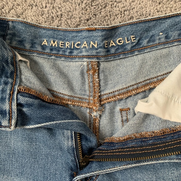 American Eagle Denim Mom Shorts 4 - Picture 4 of 6